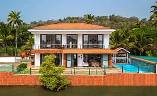 villa river house, goa