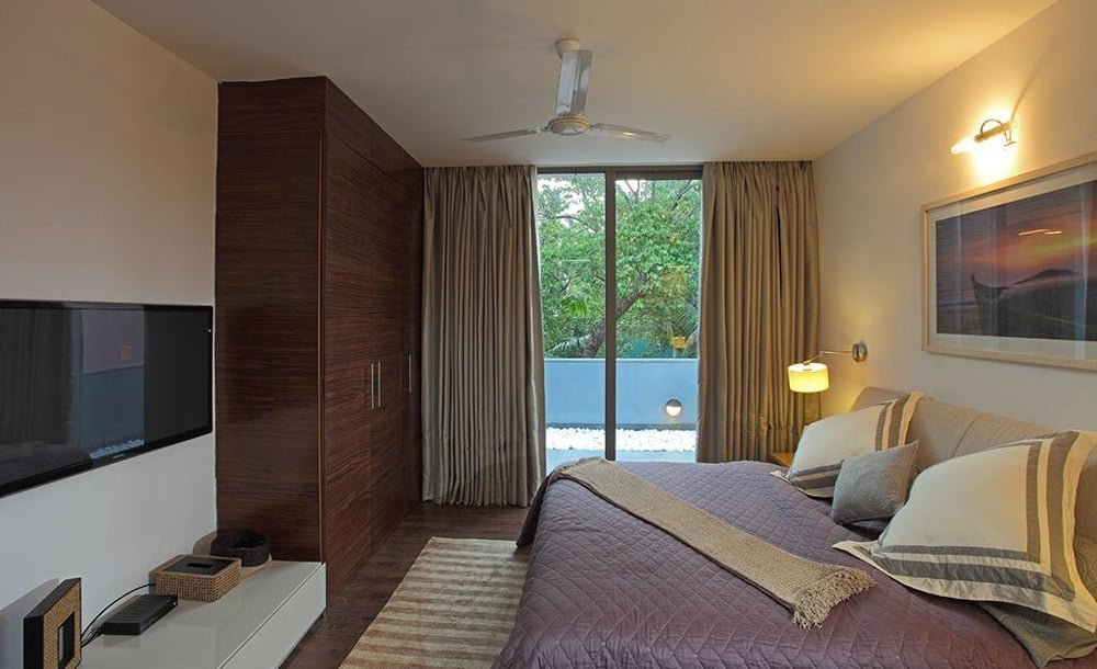 Spacious Bedroom At villa Calem Grove