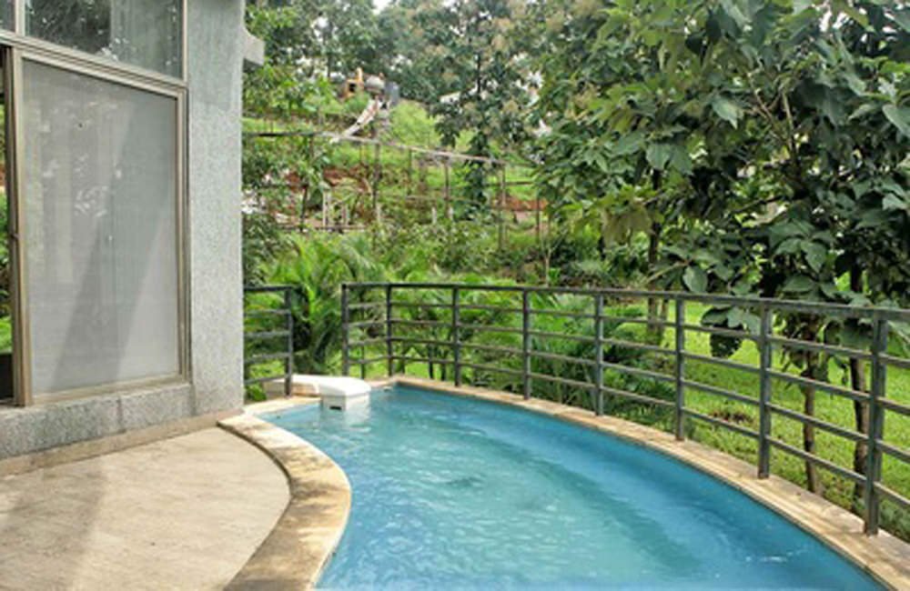 Private Pool At Villa Magnum