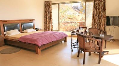 King Sized Beds At Villa Magnum