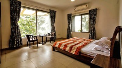 Spacious Bedroom 