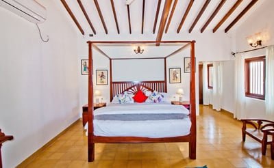 best Furnished Bedroom at villa Shorebar