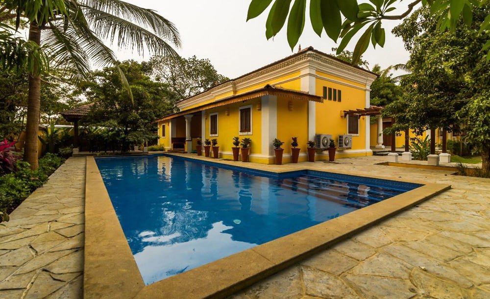 Private Pool At villa Tina